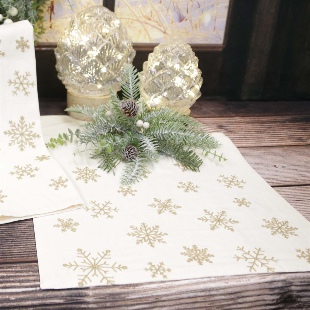 Snowflake Table Runner