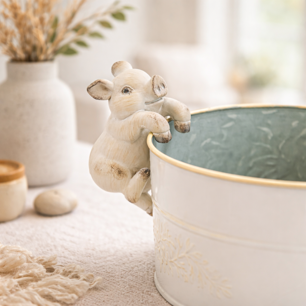 Pig Planter Rim Hanger